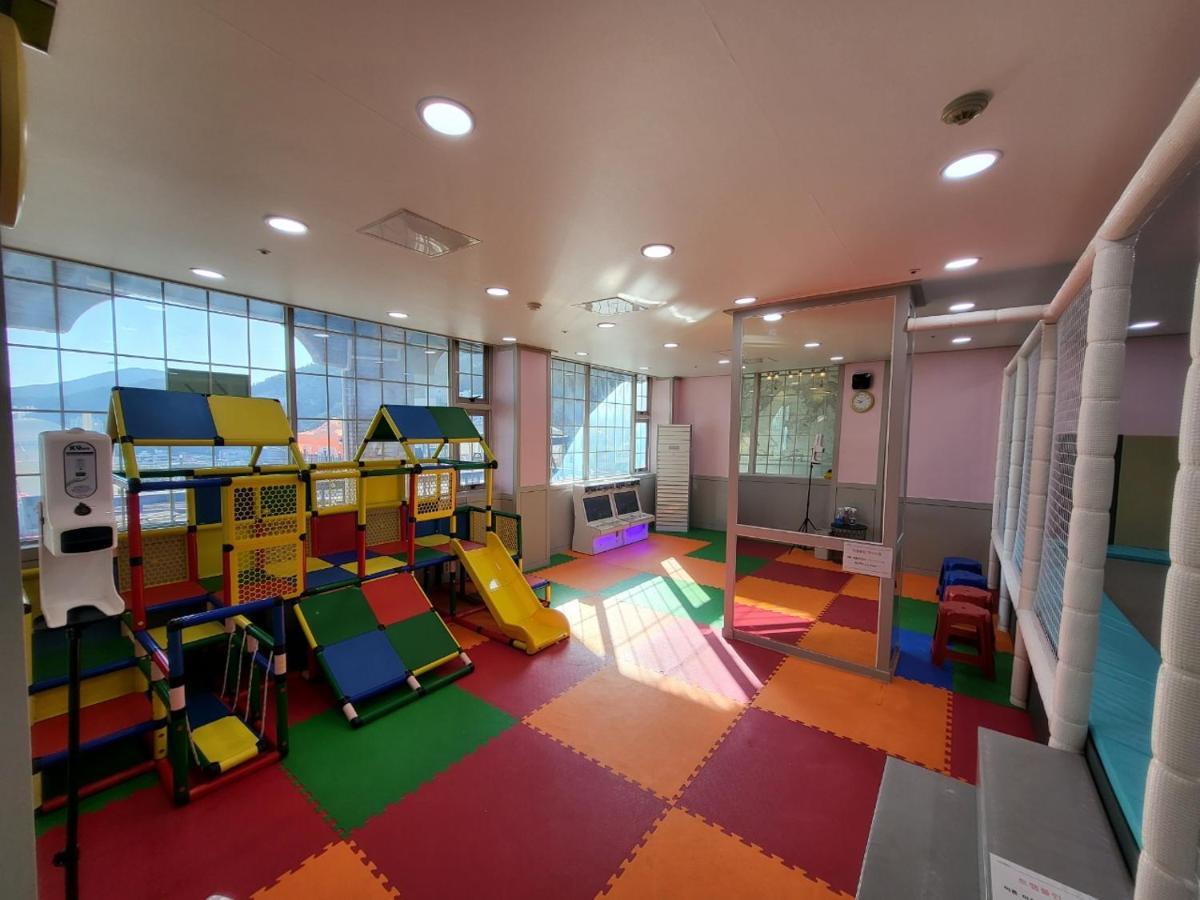 Home Fourest Resort جيوجي المظهر الخارجي الصورة