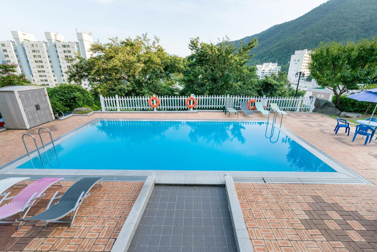 Home Fourest Resort جيوجي المظهر الخارجي الصورة
