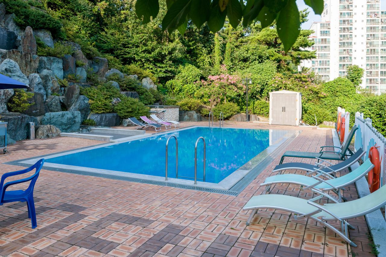 Home Fourest Resort جيوجي المظهر الخارجي الصورة