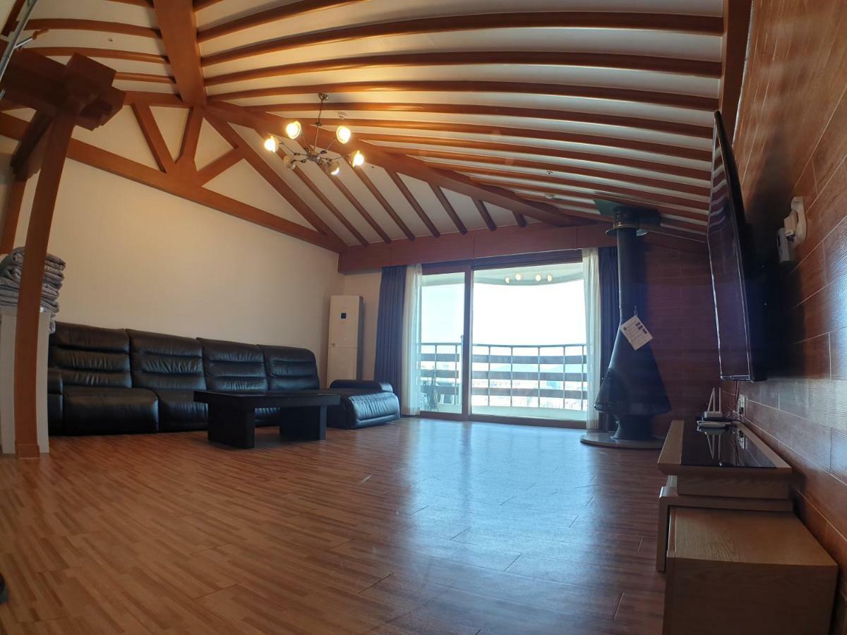 Home Fourest Resort جيوجي المظهر الخارجي الصورة